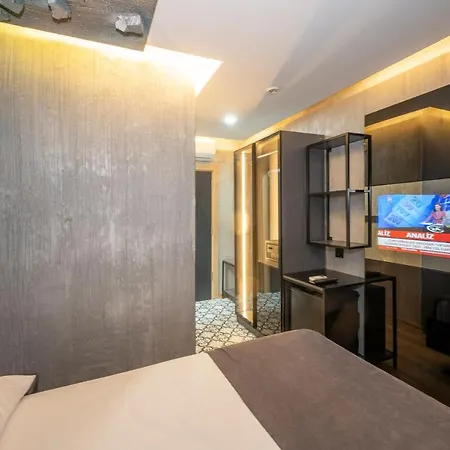 Continental Airport Hotel 3*