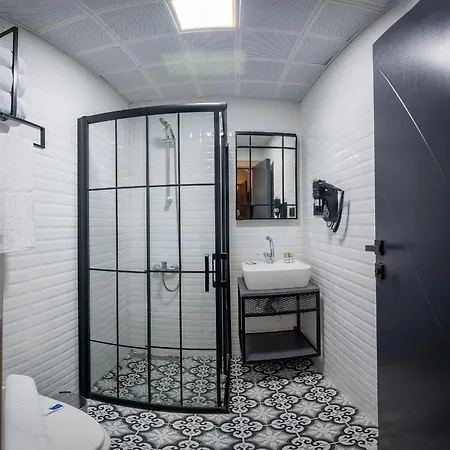 Continental Airport Szálloda 3*