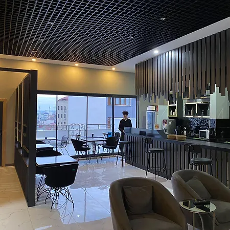 Hotell Continental Airport 3*