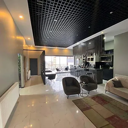 Bed & Breakfast Continental Airport 3*