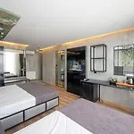 Continental Airport 3*